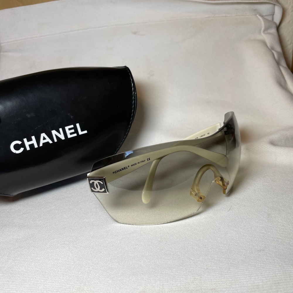 RARE CHANEL 4109 Sunglasses - Picture 4 of 9